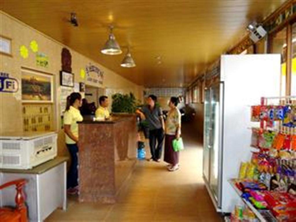 Lucky 1 Guesthouse Phnom Penh Exterior foto